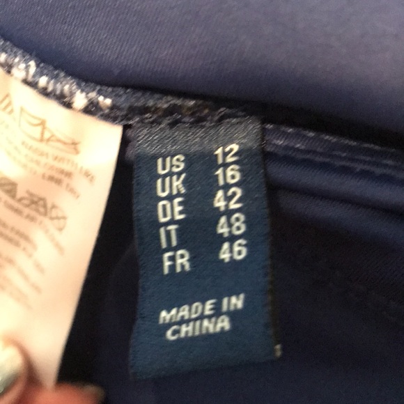 St. John’s Bay Tankini with swim skirt. - Picture 6 of 6